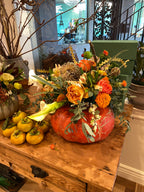 Pumpkin Centerpiece Workshop      Gal in the Glen + Locanda Ischia         Sunday, Oct. 25, 2:00-4:00 PM