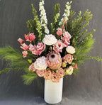 flower delivery in pink lisianthus