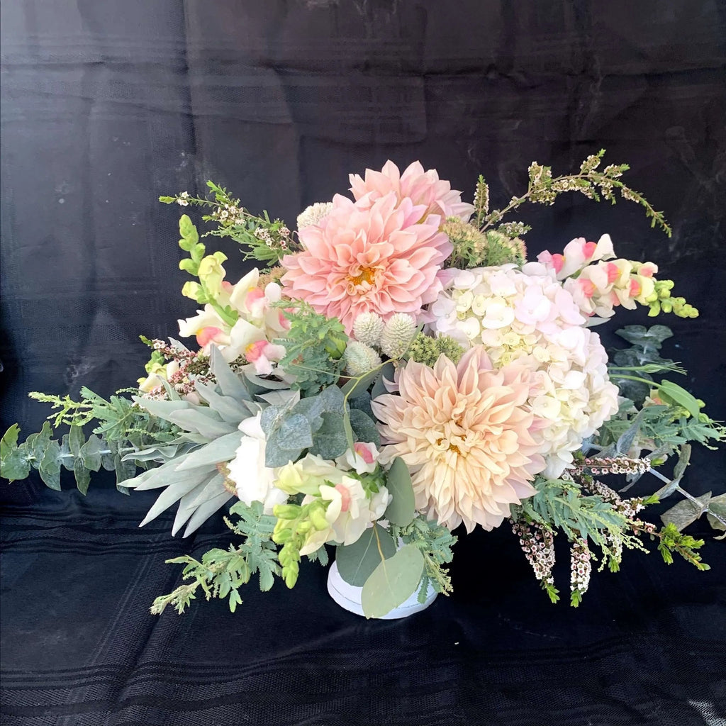 Gal Centerpiece - Customizable