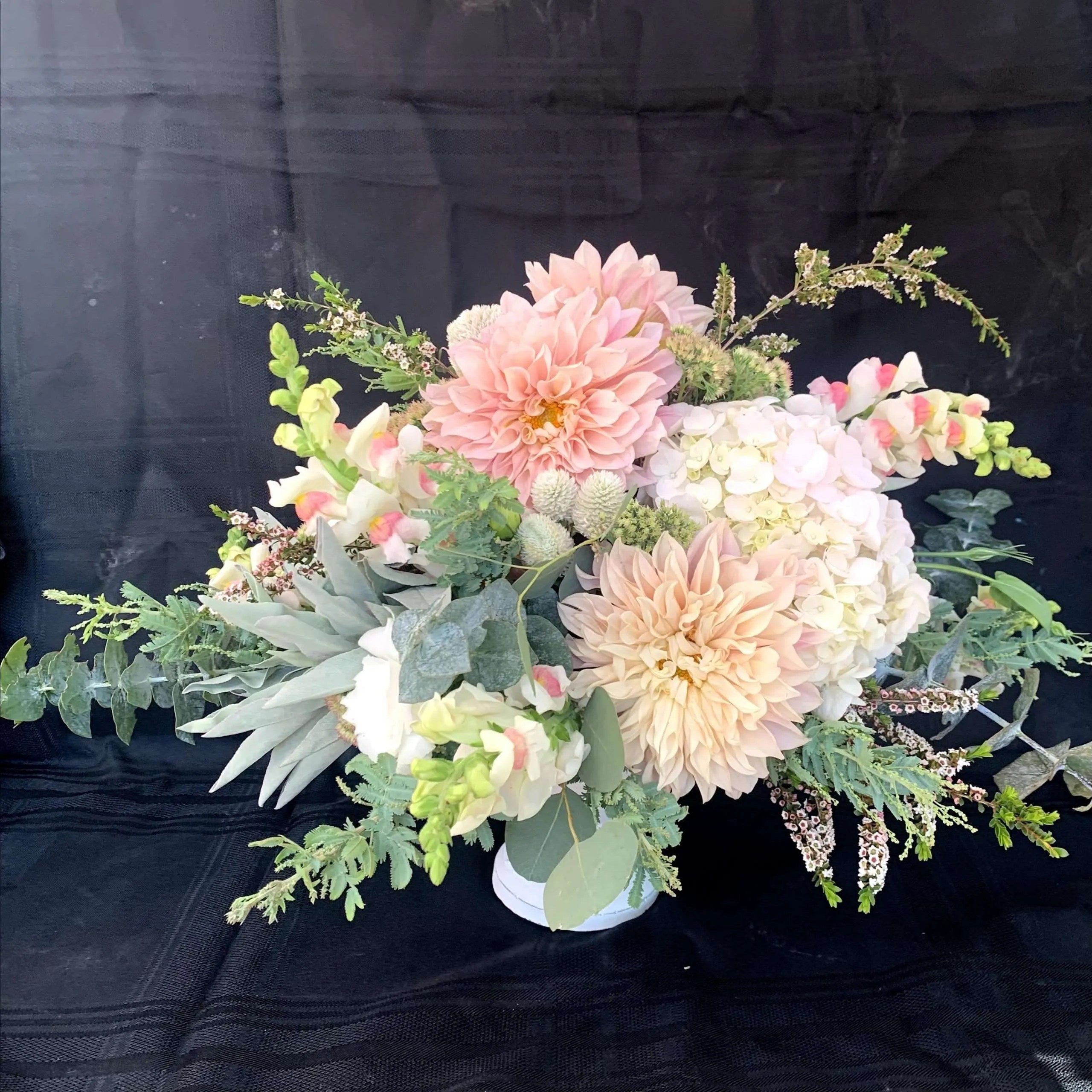 Gal Centerpiece - Customizable